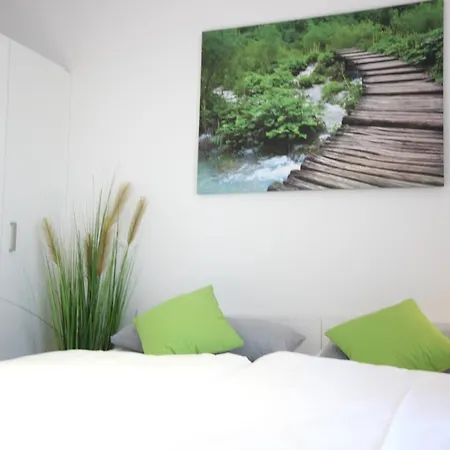 Ξενοδοχείο με διαμερίσματα My - Messe 3*