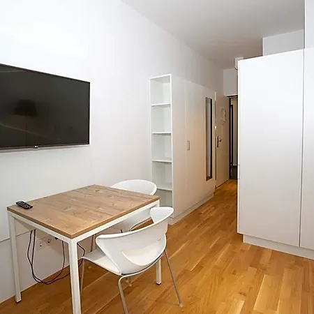 Aparthotel My - Messe